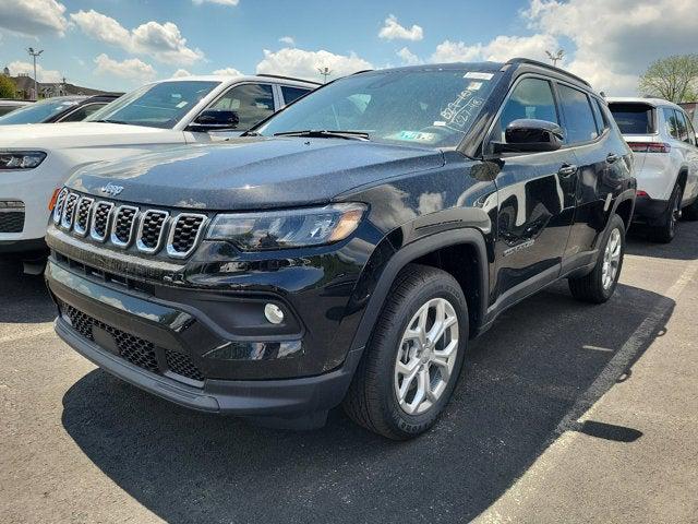 2024 Jeep Compass COMPASS LATITUDE 4X4