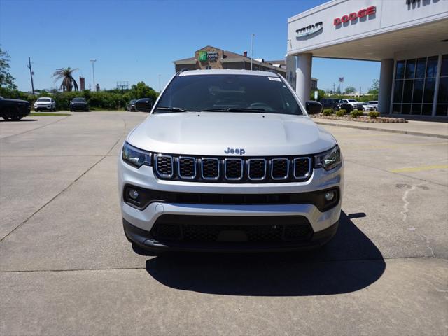 2024 Jeep Compass COMPASS LATITUDE 4X4