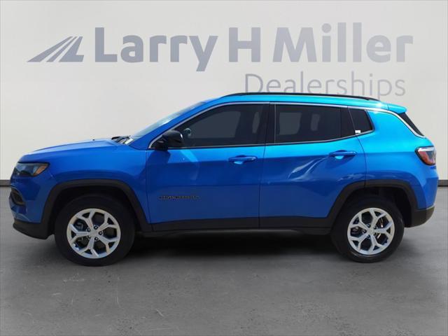 2024 Jeep Compass COMPASS LATITUDE 4X4