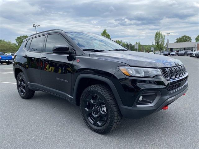 2024 Jeep Compass COMPASS TRAILHAWK 4X4