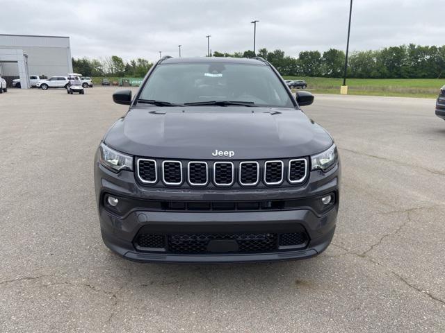 2024 Jeep Compass COMPASS LATITUDE 4X4