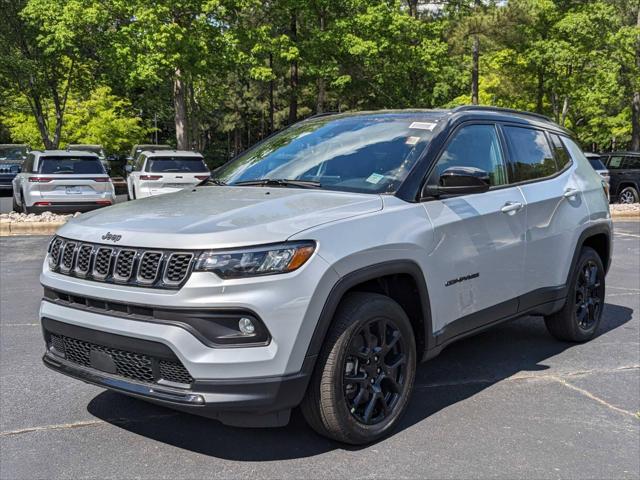 2024 Jeep Compass COMPASS LATITUDE 4X4