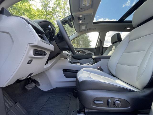 2024 GMC Terrain AWD SLT