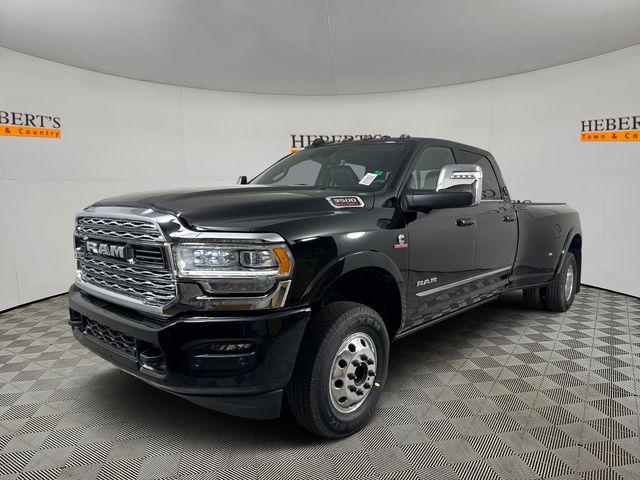 2024 RAM Ram 3500 RAM 3500 LIMITED CREW CAB 4X4 8 BOX