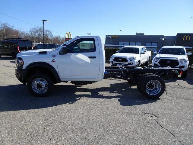 2024 RAM Ram 5500 Chassis Cab RAM 5500 TRADESMAN CHASSIS REGULAR CAB 4X4 60 CA