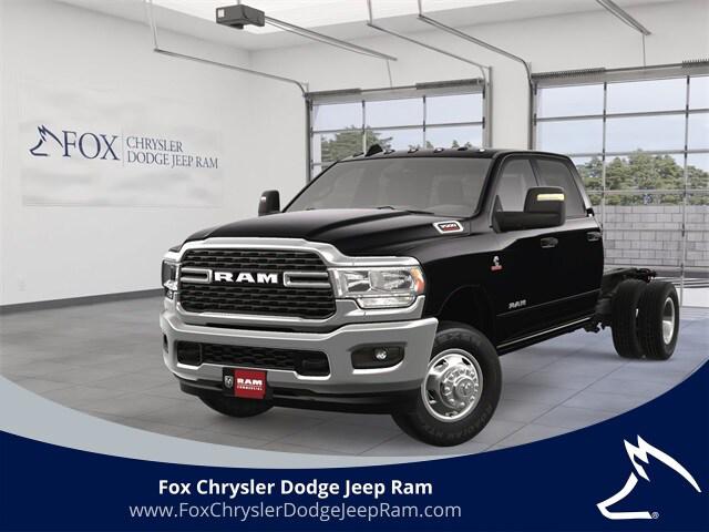 2024 RAM Ram 3500 Chassis Cab RAM 3500 SLT CREW CAB CHASSIS 4X4 60 CA