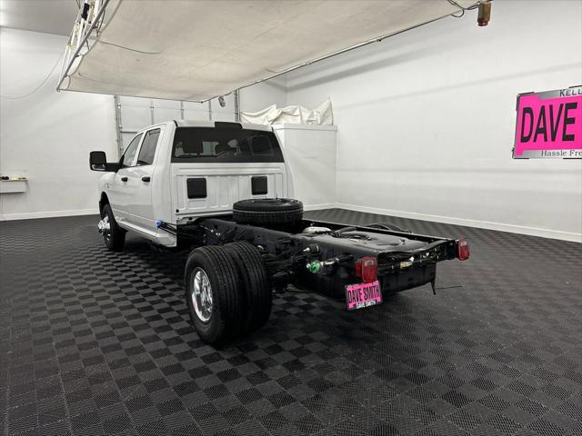 2024 RAM Ram 3500 Chassis Cab RAM 3500 TRADESMAN CREW CAB CHASSIS 4X4 60 CA