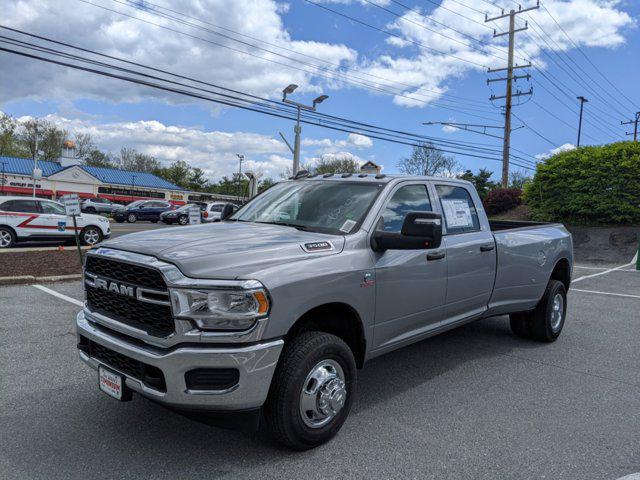 2024 RAM Ram 3500 RAM 3500 TRADESMAN CREW CAB 4X4 8 BOX