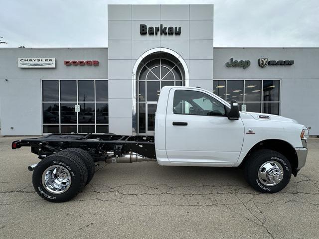 2024 RAM Ram 3500 Chassis Cab RAM 3500 TRADESMAN CHASSIS REGULAR CAB 4X4 60 CA