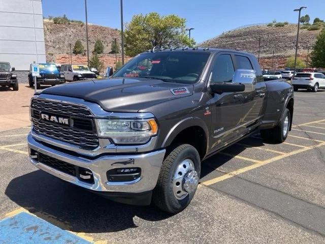 2024 RAM Ram 3500 RAM 3500 LIMITED MEGA CAB 4X4 64 BOX