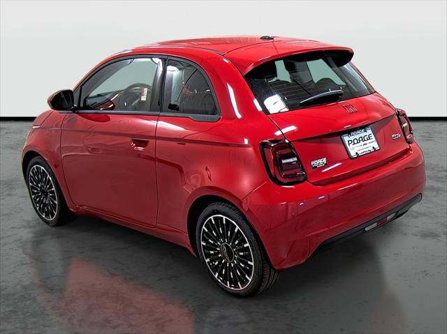 2024 Fiat FIAT 500e 500e INSPI(RED)