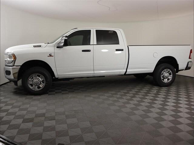 2024 RAM Ram 2500 RAM 2500 TRADESMAN CREW CAB 4X4 8 BOX