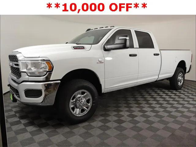 2024 RAM Ram 2500 RAM 2500 TRADESMAN CREW CAB 4X4 8 BOX