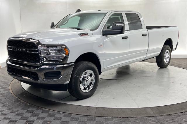 2024 RAM Ram 3500 RAM 3500 TRADESMAN CREW CAB 4X4 8 BOX