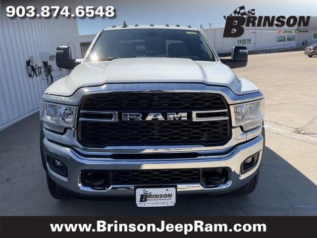 2024 RAM Ram 5500 Chassis Cab RAM 5500 TRADESMAN CHASSIS CREW CAB 4X4 60 CA