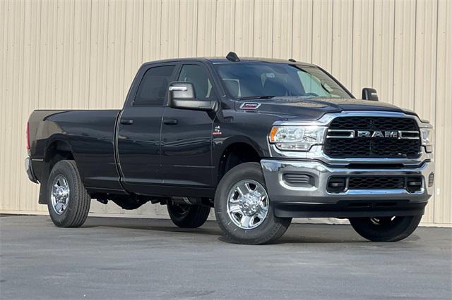 2024 RAM Ram 3500 RAM 3500 TRADESMAN CREW CAB 4X4 8 BOX