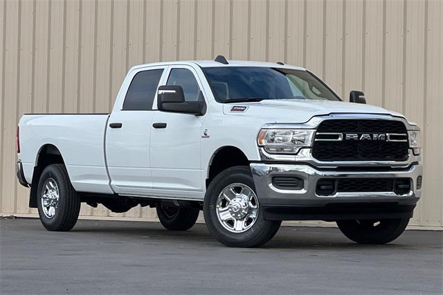 2024 RAM Ram 3500 RAM 3500 TRADESMAN CREW CAB 4X4 8 BOX