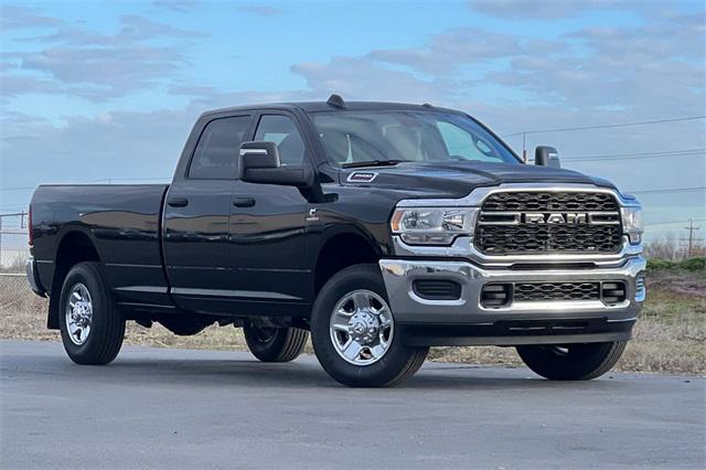 2024 RAM Ram 3500 RAM 3500 TRADESMAN CREW CAB 4X4 8 BOX