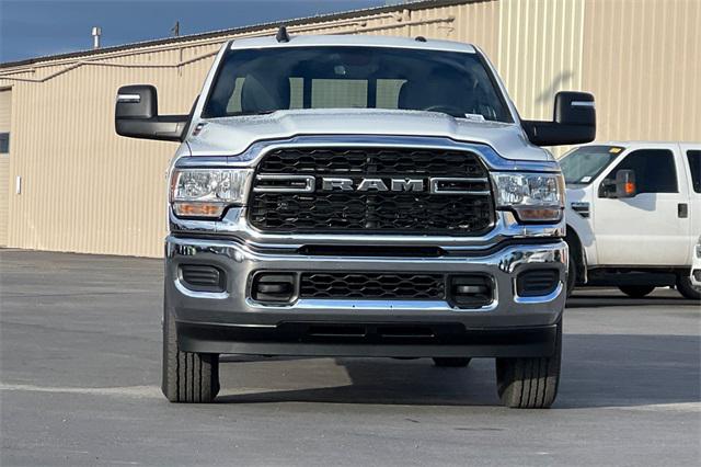 2024 RAM Ram 3500 RAM 3500 TRADESMAN CREW CAB 4X4 8 BOX