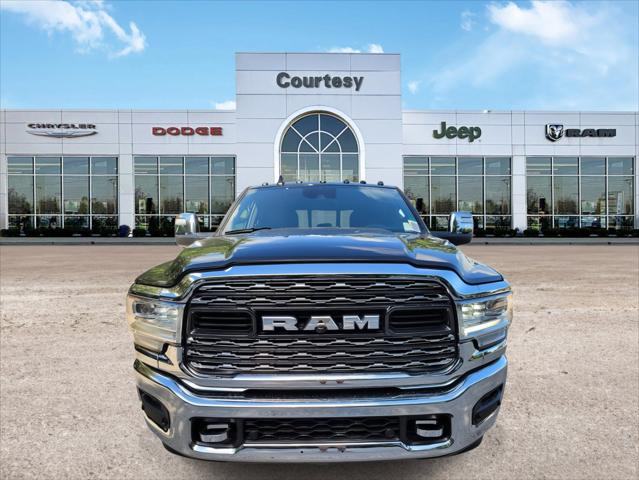 2024 RAM Ram 3500 RAM 3500 LIMITED CREW CAB 4X4 8 BOX