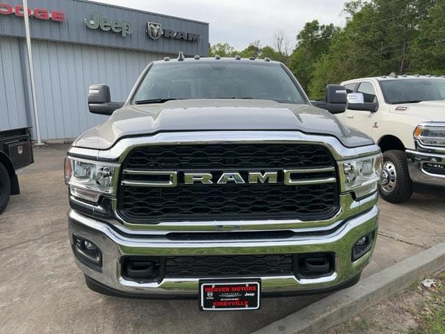 2024 RAM Ram 3500 Chassis Cab RAM 3500 TRADESMAN CREW CAB CHASSIS 4X4 60 CA