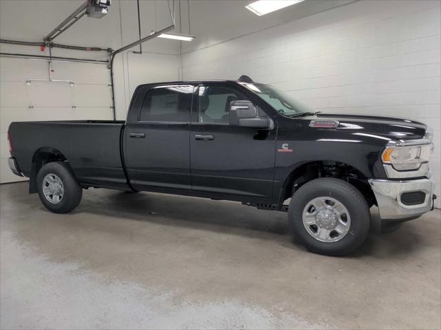 2024 RAM Ram 3500 RAM 3500 TRADESMAN CREW CAB 4X4 8 BOX