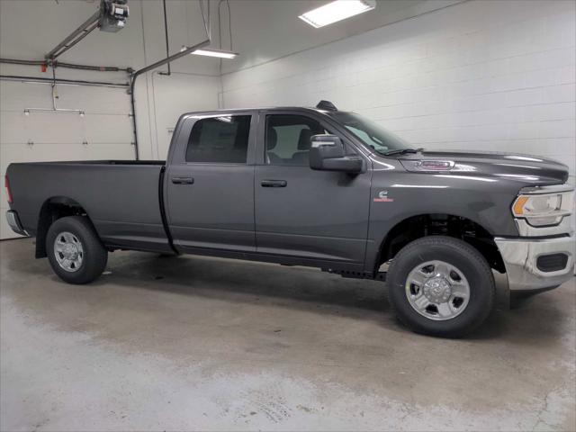 2024 RAM Ram 3500 RAM 3500 TRADESMAN CREW CAB 4X4 8 BOX