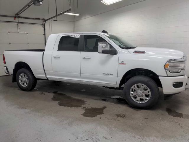 2024 RAM Ram 3500 RAM 3500 LARAMIE MEGA CAB 4X4 64 BOX