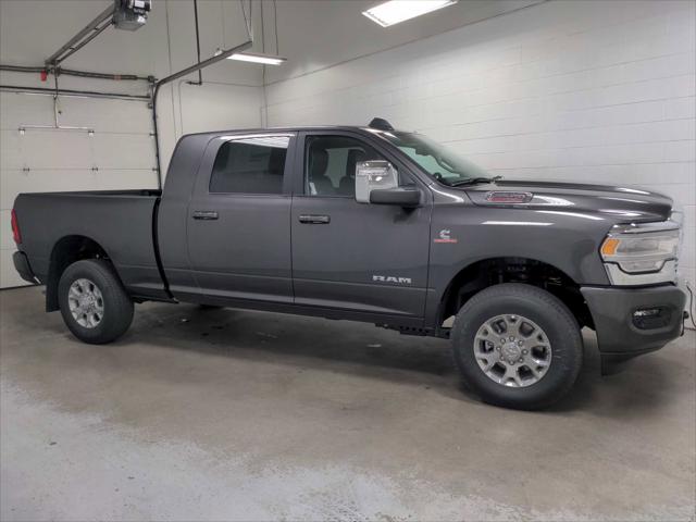 2024 RAM Ram 3500 RAM 3500 LARAMIE MEGA CAB 4X4 64 BOX