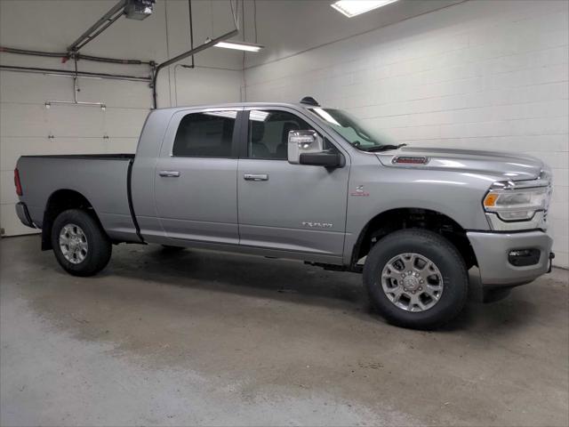 2024 RAM Ram 3500 RAM 3500 LARAMIE MEGA CAB 4X4 64 BOX