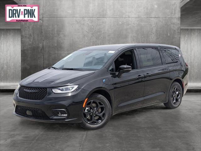 2023 Chrysler Pacifica Hybrid PACIFICA PLUG-IN HYBRID LIMITED