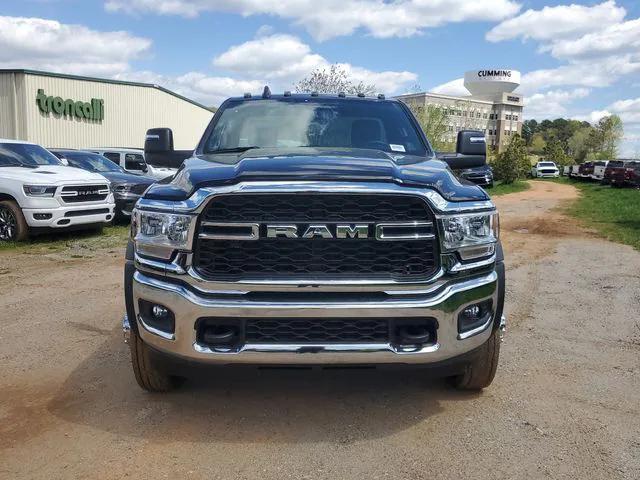 2024 RAM Ram 5500 Chassis Cab RAM 5500 TRADESMAN CHASSIS REGULAR CAB 4X4 84 CA