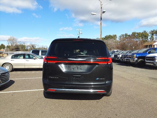 2021 Chrysler Pacifica Hybrid Touring L