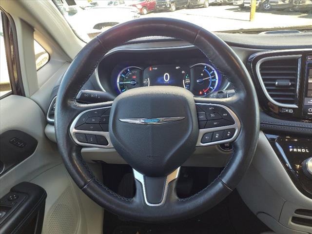 2021 Chrysler Pacifica Hybrid Touring L
