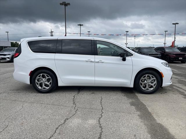 2024 Chrysler Pacifica PACIFICA LIMITED