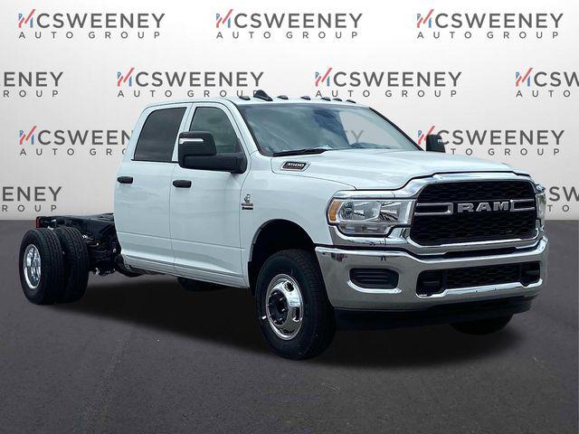 2024 RAM Ram 3500 Chassis Cab RAM 3500 TRADESMAN CREW CAB CHASSIS 4X2 60 CA 2024 RAM Ram 3500 Chassis Cab RAM 3500 TRADESMAN CREW CAB CHASSIS 4X2 60 CA