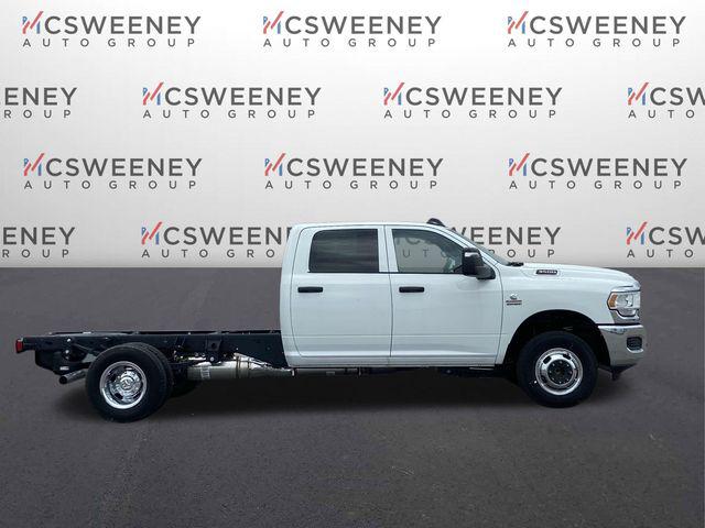 2024 RAM Ram 3500 Chassis Cab RAM 3500 TRADESMAN CREW CAB CHASSIS 4X2 60 CA 2024 RAM Ram 3500 Chassis Cab RAM 3500 TRADESMAN CREW CAB CHASSIS 4X2 60 CA