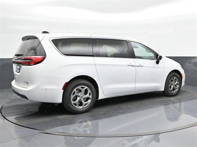 2024 Chrysler Pacifica PACIFICA LIMITED AWD