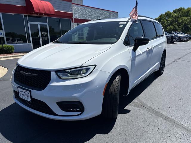 2024 Chrysler Pacifica PACIFICA LIMITED