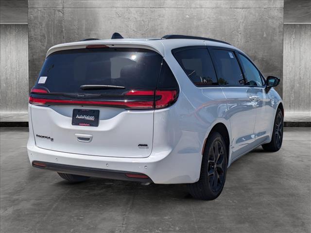 2024 Chrysler Pacifica PACIFICA TOURING L AWD