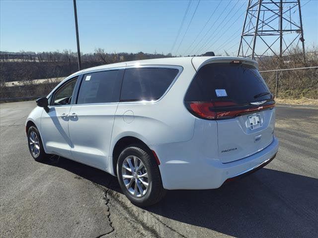 2024 Chrysler Pacifica PACIFICA TOURING L AWD