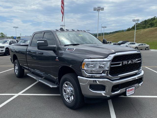 2024 RAM Ram 3500 RAM 3500 TRADESMAN CREW CAB 4X4 8 BOX