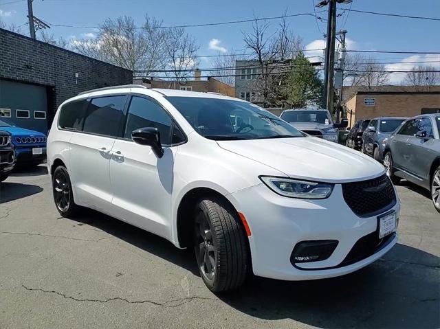 2024 Chrysler Pacifica PACIFICA TOURING L AWD