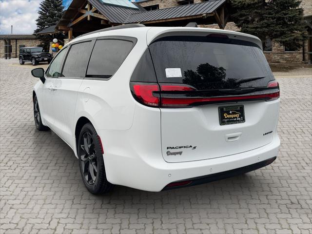 2024 Chrysler Pacifica PACIFICA LIMITED