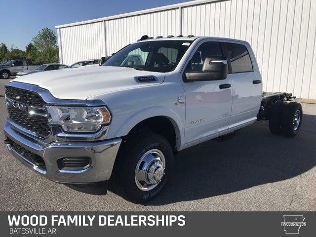 2024 RAM Ram 3500 Chassis Cab RAM 3500 SLT CREW CAB CHASSIS 4X4 60 CA