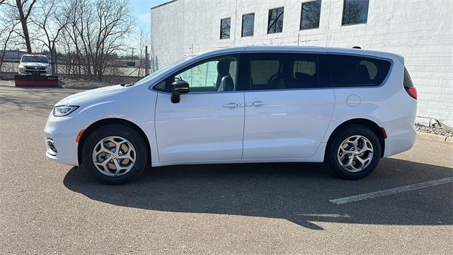 2024 Chrysler Pacifica PACIFICA LIMITED AWD