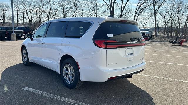 2024 Chrysler Pacifica PACIFICA LIMITED AWD