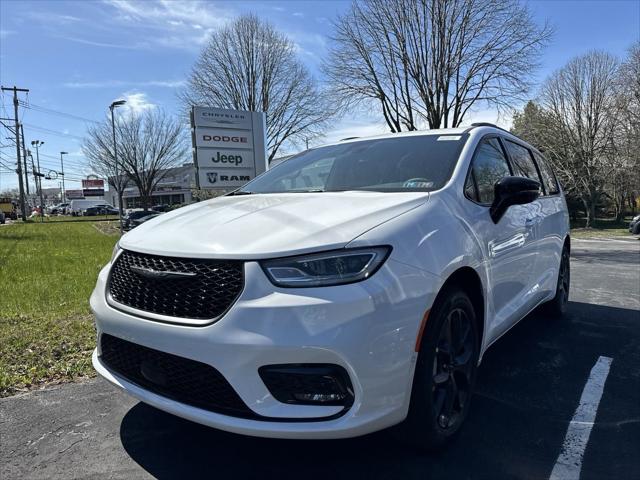 2024 Chrysler Pacifica PACIFICA LIMITED AWD