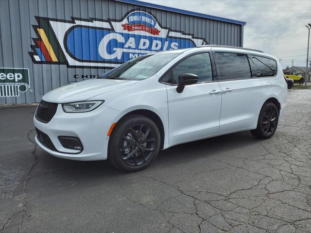 2024 Chrysler Pacifica PACIFICA LIMITED AWD