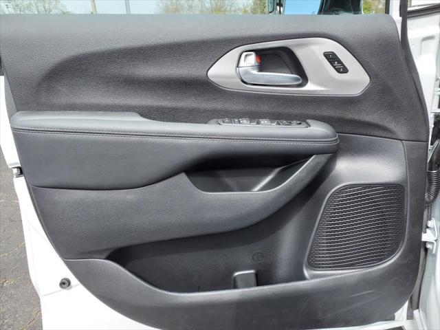2024 Chrysler Pacifica PACIFICA LIMITED AWD